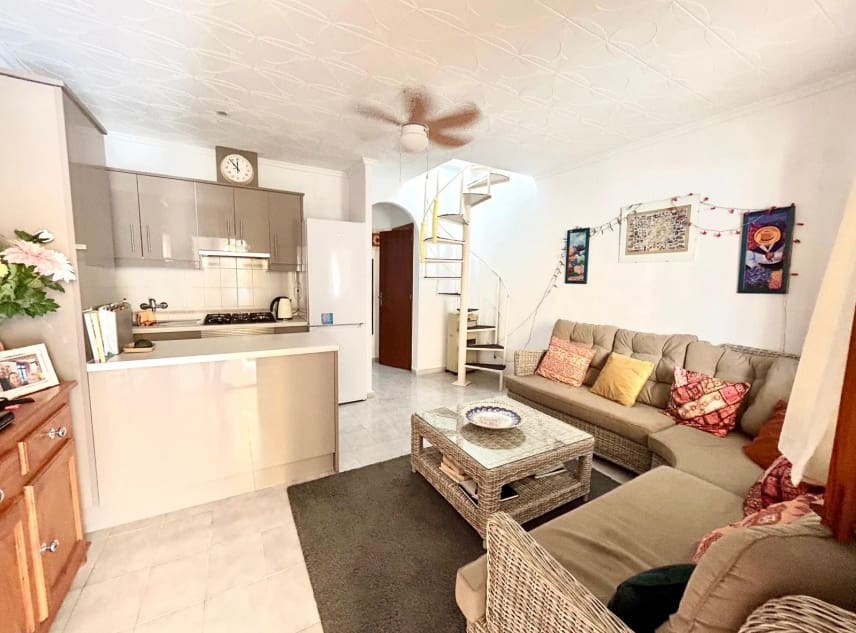 2 quarto Casa em Banda para venda em La Siesta - 119 000 € (Ref: 9251450)