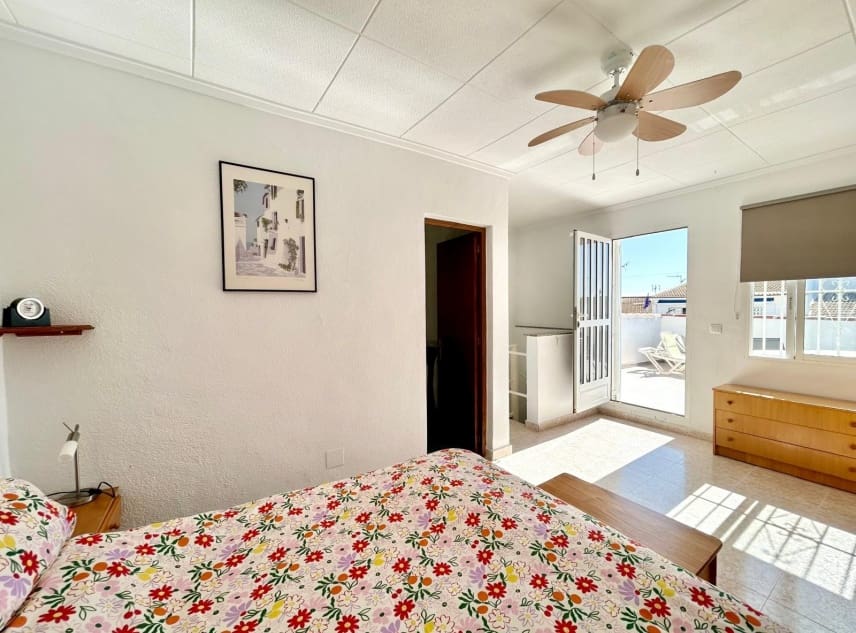 2 quarto Casa em Banda para venda em La Siesta - 119 000 € (Ref: 9251450)