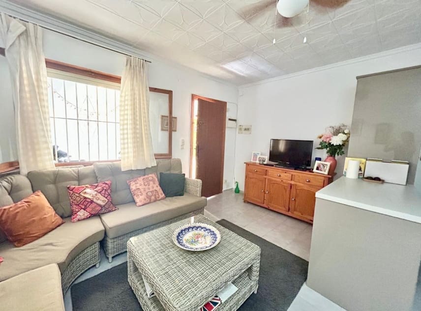 2 quarto Casa em Banda para venda em La Siesta - 119 000 € (Ref: 9251450)