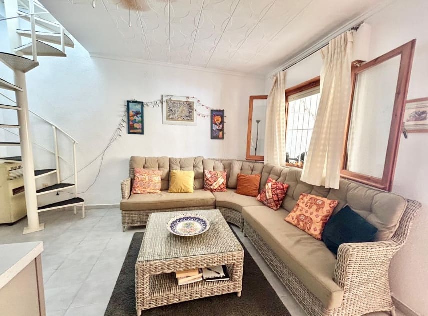 2 quarto Casa em Banda para venda em La Siesta - 119 000 € (Ref: 9251450)