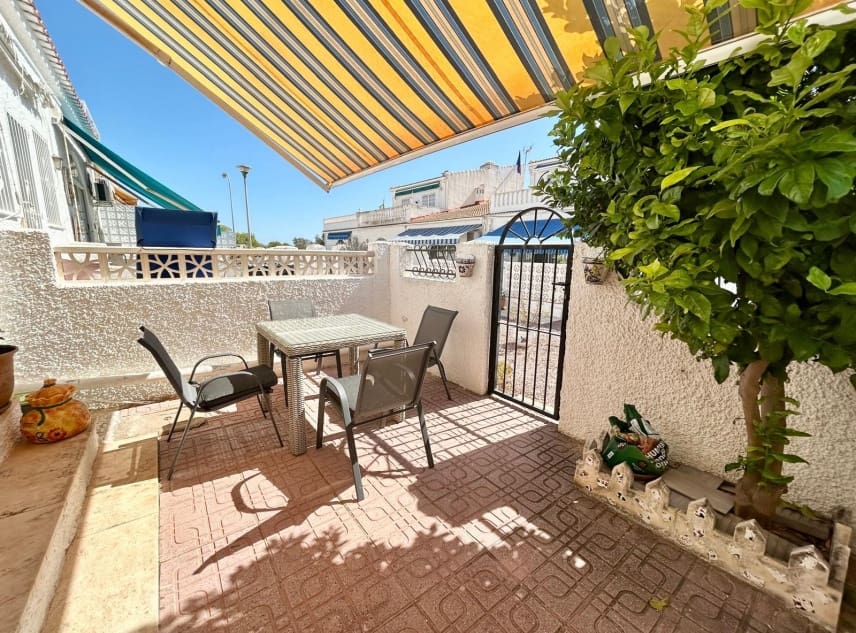 2 quarto Casa em Banda para venda em La Siesta - 119 000 € (Ref: 9251450)