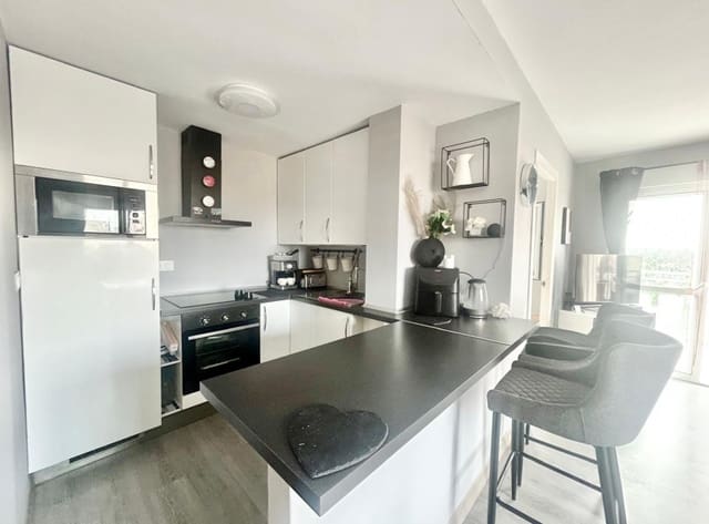 2 quarto Penthouse para venda em El Molino, Torrevieja - 169 950 € (Ref: 9314437)