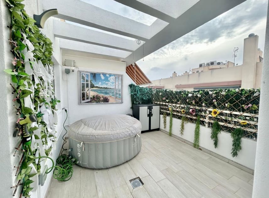 2 quarto Penthouse para venda em Torrevieja - 169 950 € (Ref: 9314437)