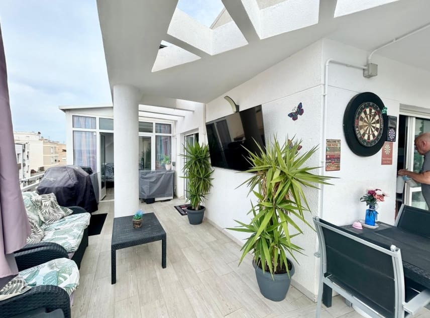 2 quarto Penthouse para venda em Torrevieja - 169 950 € (Ref: 9314437)