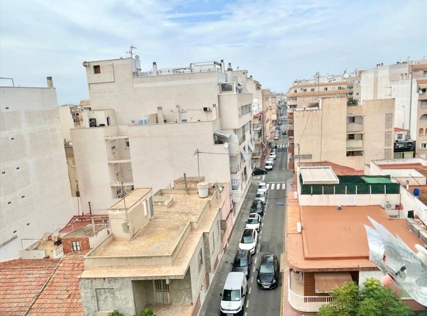 2 quarto Penthouse para venda em Torrevieja - 169 950 € (Ref: 9314437)