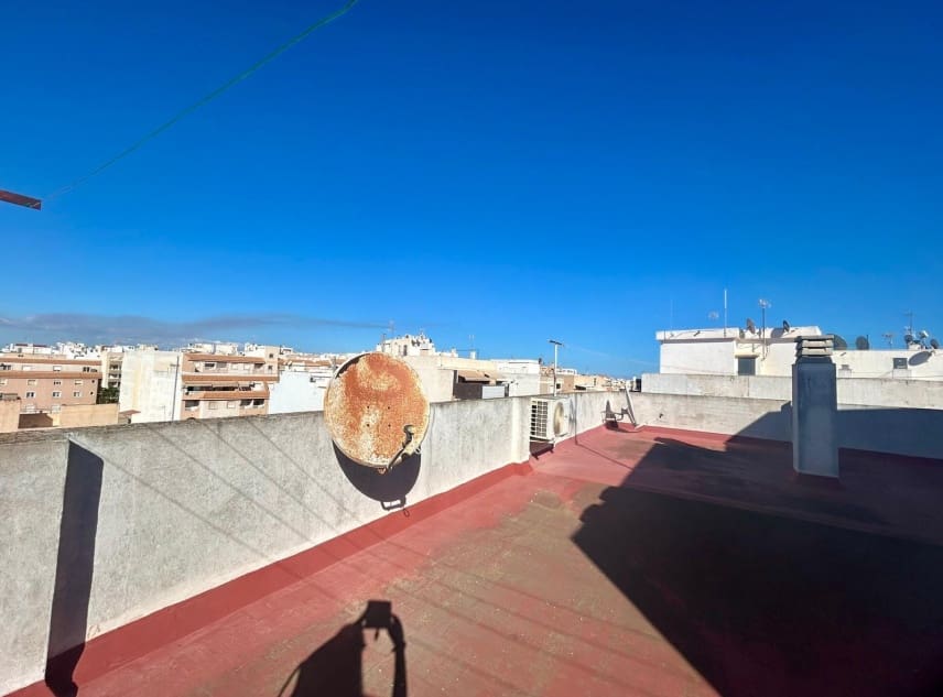 2 quarto Penthouse para venda em Torrevieja - 169 950 € (Ref: 9314437)