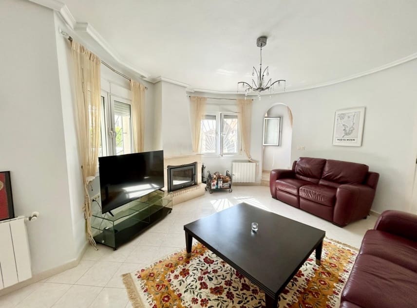 3 soverom Villa til salgs i San Luis med svømmebasseng garasje - € 339 950 (Ref: 9315181)