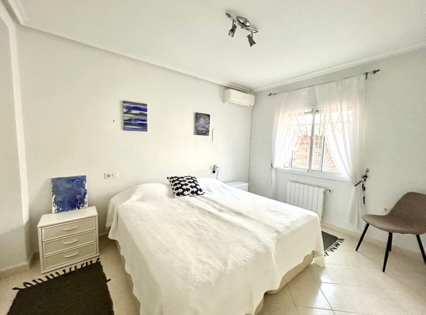 3 soverom Villa til salgs i San Luis med svømmebasseng garasje - € 339 950 (Ref: 9315181)