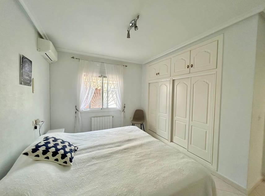 3 soverom Villa til salgs i San Luis med svømmebasseng garasje - € 339 950 (Ref: 9315181)