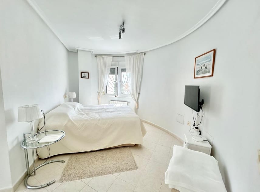 3 soverom Villa til salgs i San Luis med svømmebasseng garasje - € 339 950 (Ref: 9315181)