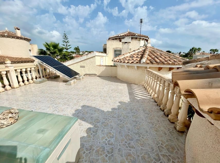 3 soverom Villa til salgs i San Luis med svømmebasseng garasje - € 339 950 (Ref: 9315181)