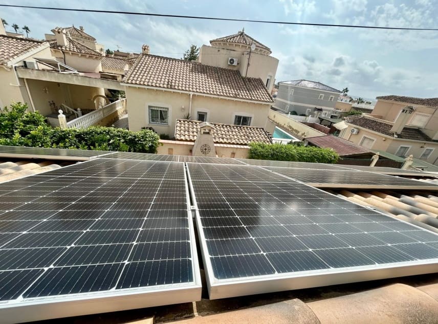 3 soverom Villa til salgs i San Luis med svømmebasseng garasje - € 339 950 (Ref: 9315181)