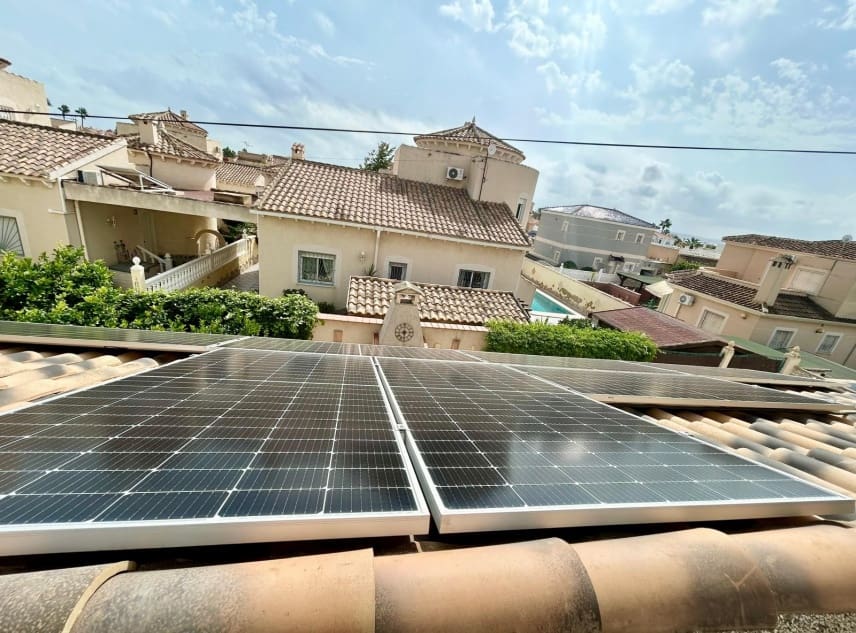 3 soverom Villa til salgs i San Luis med svømmebasseng garasje - € 339 950 (Ref: 9315181)