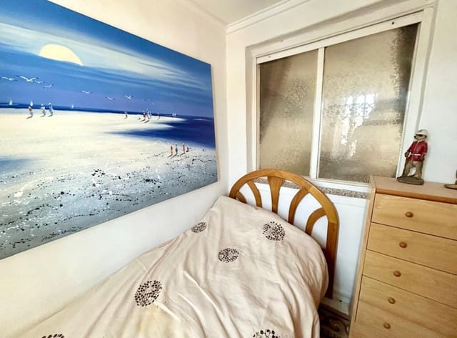 3 slaapkamer Villa te koop in La Siesta, Torrevieja met zwembad garage - € 269.000 (Ref: 9329834)