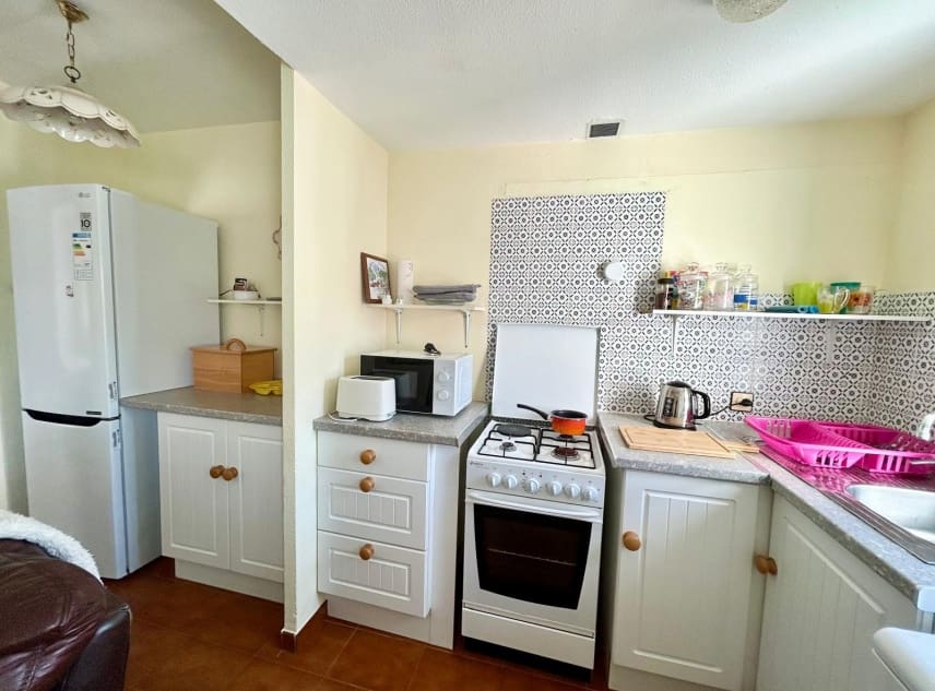 2 soveværelse Bungalow til salg i El Chaparral med swimmingpool - € 95.000 (Ref: 9332723)