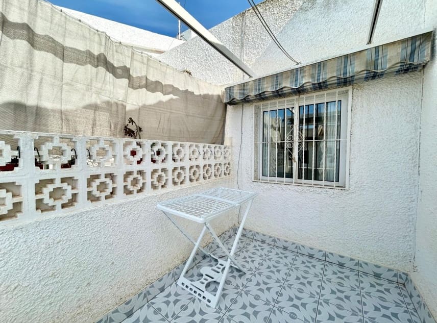 2 soveværelse Bungalow til salg i El Chaparral med swimmingpool - € 95.000 (Ref: 9332723)