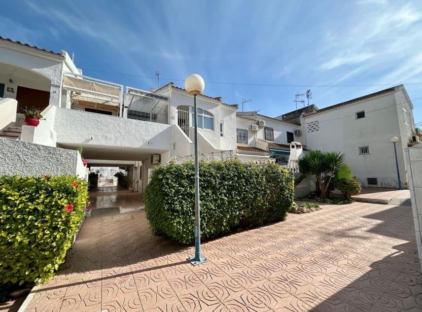 2 soveværelse Bungalow til salg i El Chaparral med swimmingpool - € 95.000 (Ref: 9332723)