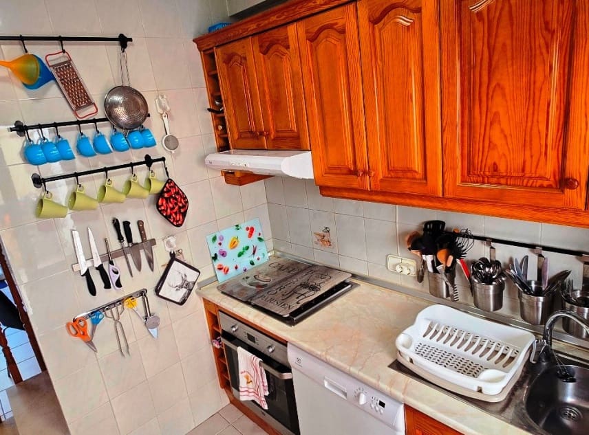 2 sypialnia Dom na sprzedaż w El Chaparral z basenem - 150 000 € (Ref: 9352876)