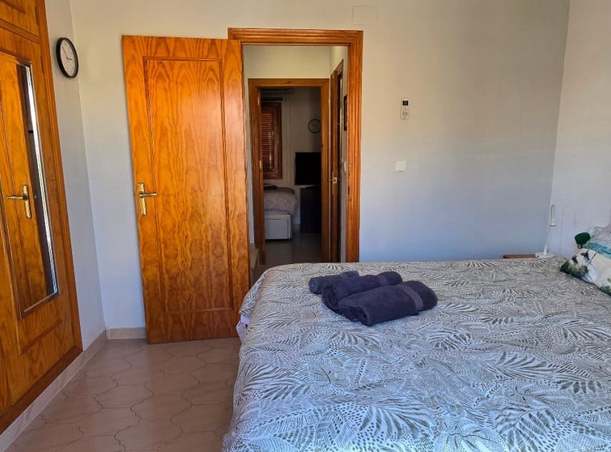 2 sypialnia Dom na sprzedaż w El Chaparral z basenem - 150 000 € (Ref: 9352876)