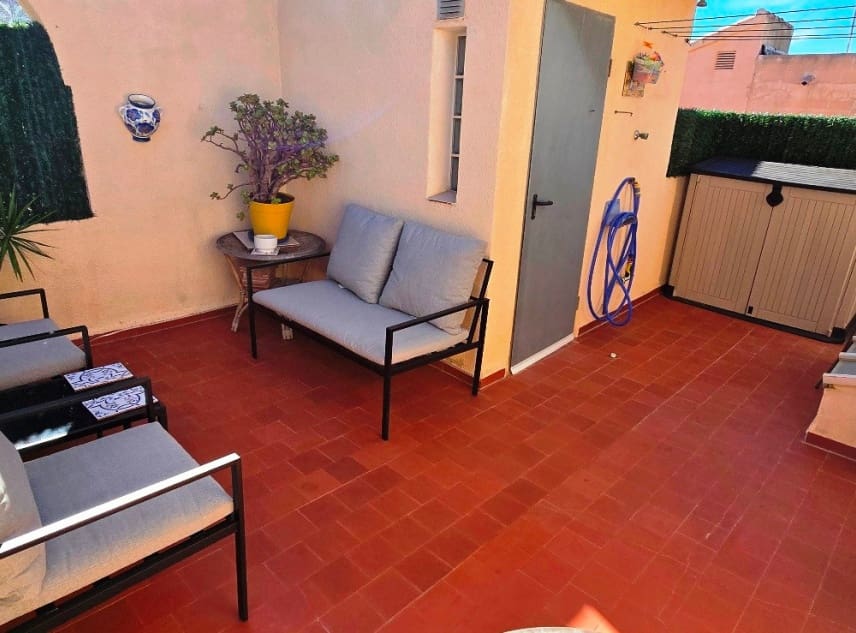 2 sypialnia Dom na sprzedaż w El Chaparral z basenem - 150 000 € (Ref: 9352876)