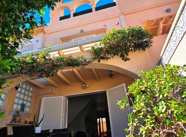 2 slaapkamer Huis te koop in El Chaparral, Torrevieja met zwembad - € 150.000 (Ref: 9352876)