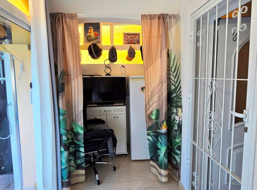 2 soverom Hus til salgs i El Chaparral med svømmebasseng garasje - € 150 000 (Ref: 9360747)