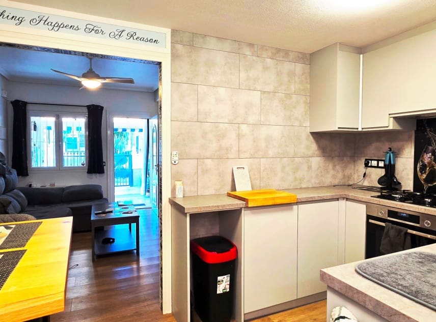 2 soverom Hus til salgs i El Chaparral med svømmebasseng garasje - € 150 000 (Ref: 9360747)