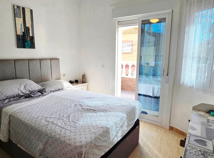 2 soverom Hus til salgs i El Chaparral med svømmebasseng garasje - € 150 000 (Ref: 9360747)