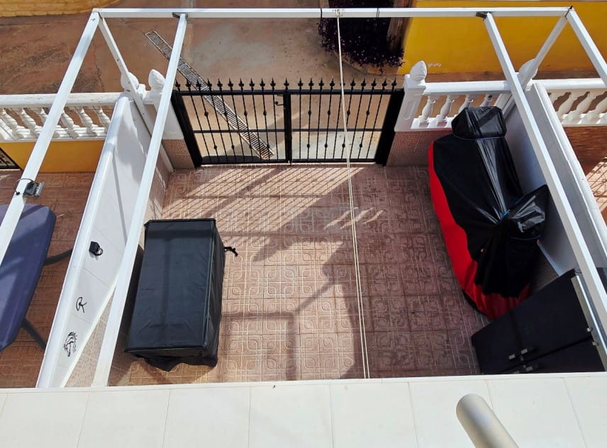 2 soverom Hus til salgs i El Chaparral med svømmebasseng garasje - € 150 000 (Ref: 9360747)