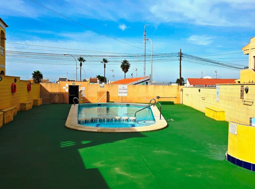 2 soverom Hus til salgs i El Chaparral med svømmebasseng garasje - € 150 000 (Ref: 9360747)