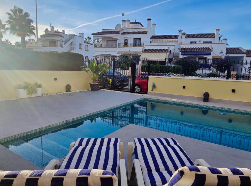 3 slaapkamer Villa te koop in Los Dolses met zwembad garage - € 375.000 (Ref: 9374740)