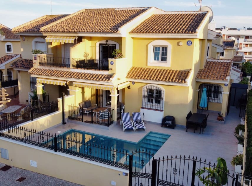 3 slaapkamer Villa te koop in Los Dolses met zwembad garage - € 375.000 (Ref: 9374740)