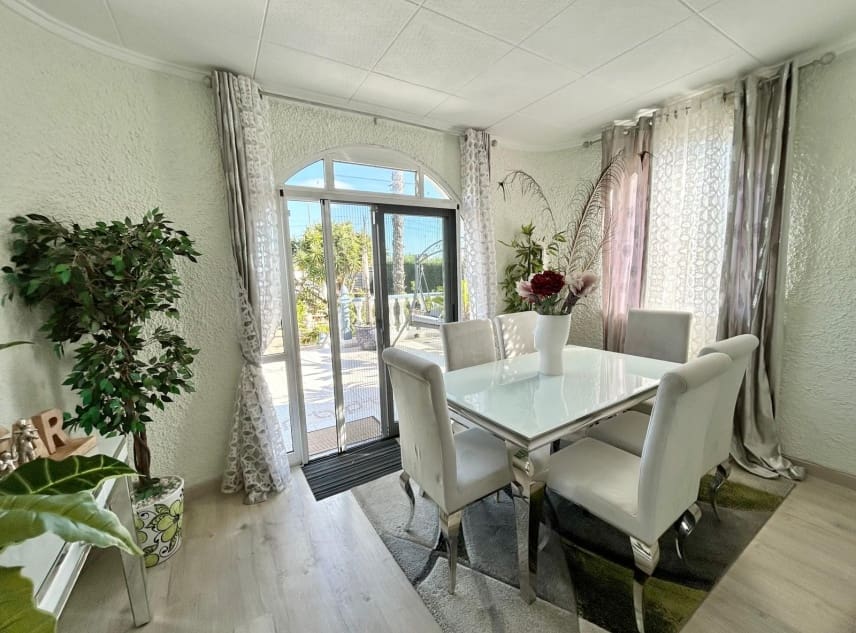 2 sypialnia Willa na sprzedaż w San Luis z basenem garażem - 359 950 € (Ref: 9386680)