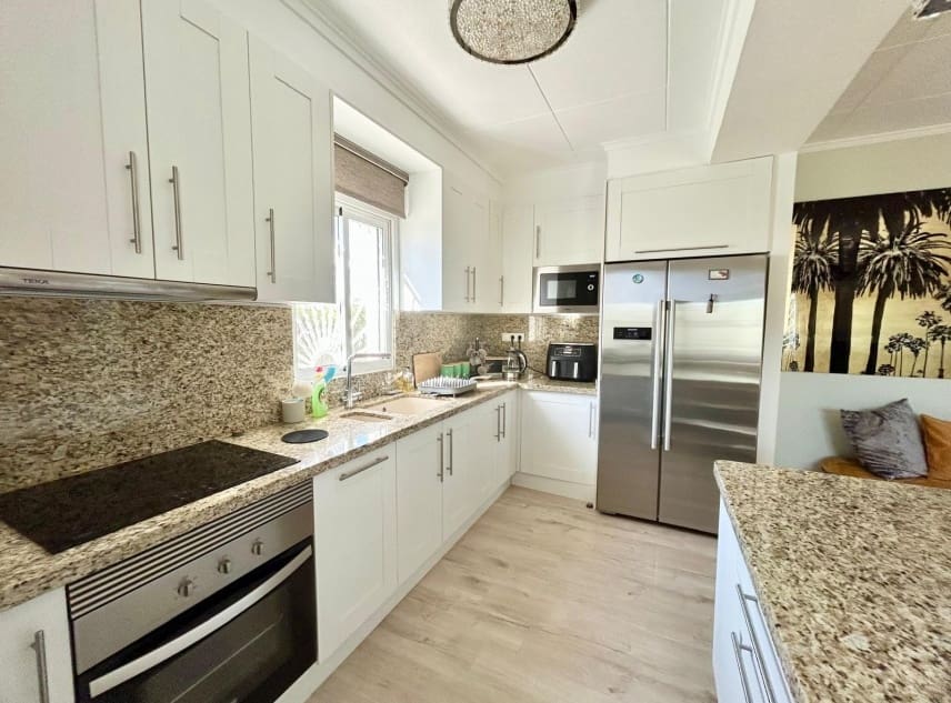 2 sypialnia Willa na sprzedaż w San Luis z basenem garażem - 359 950 € (Ref: 9386680)