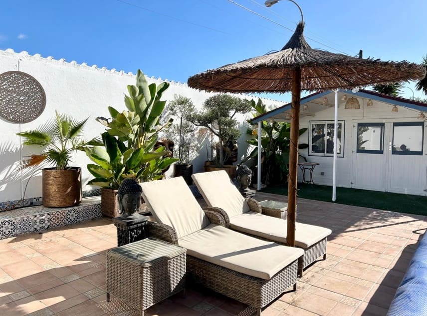 2 sypialnia Willa na sprzedaż w San Luis z basenem garażem - 359 950 € (Ref: 9386680)