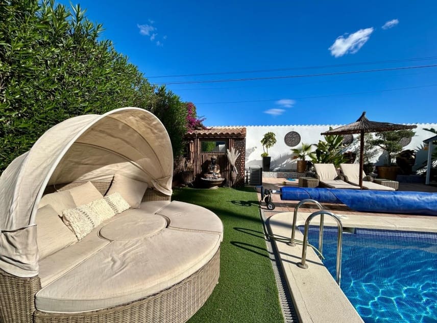 2 sypialnia Willa na sprzedaż w San Luis z basenem garażem - 359 950 € (Ref: 9386680)