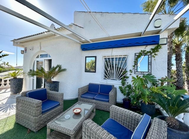 Chalet de 2 habitaciones en San Luis, Torrevieja en venta con piscina garaje - 359.950 € (Ref: 9386680)