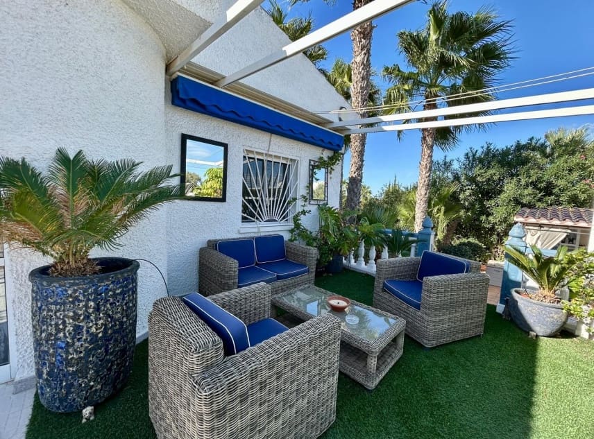 2 sypialnia Willa na sprzedaż w San Luis z basenem garażem - 359 950 € (Ref: 9386680)