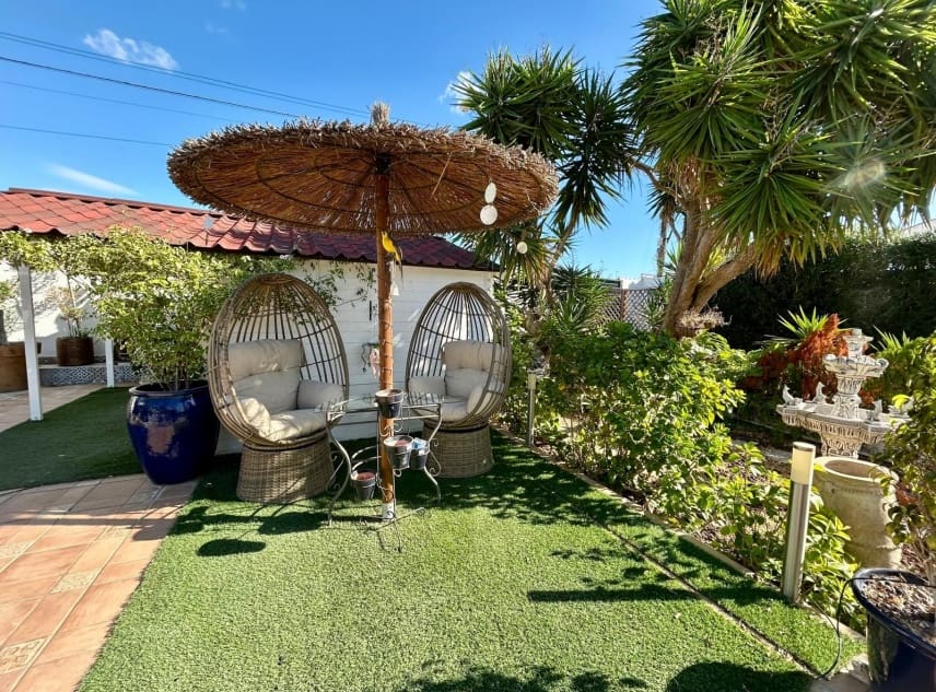 2 sypialnia Willa na sprzedaż w San Luis z basenem garażem - 359 950 € (Ref: 9386680)