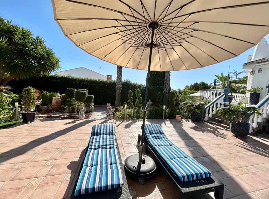 2 sypialnia Willa na sprzedaż w San Luis z basenem garażem - 359 950 € (Ref: 9386680)