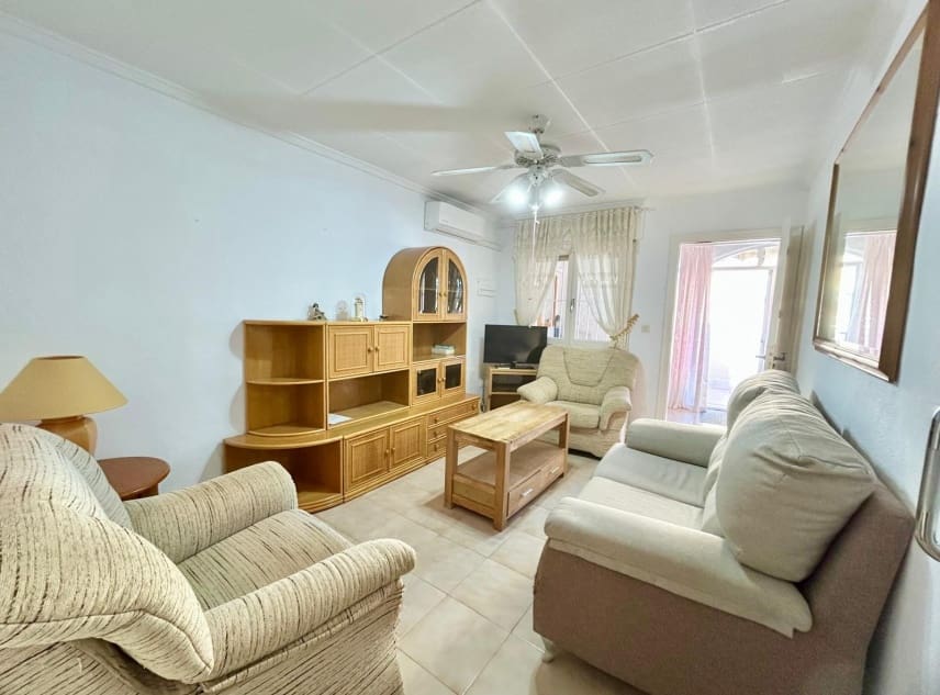 2 quarto Bungalow para venda em La Siesta com garagem - 116 000 € (Ref: 9419489)