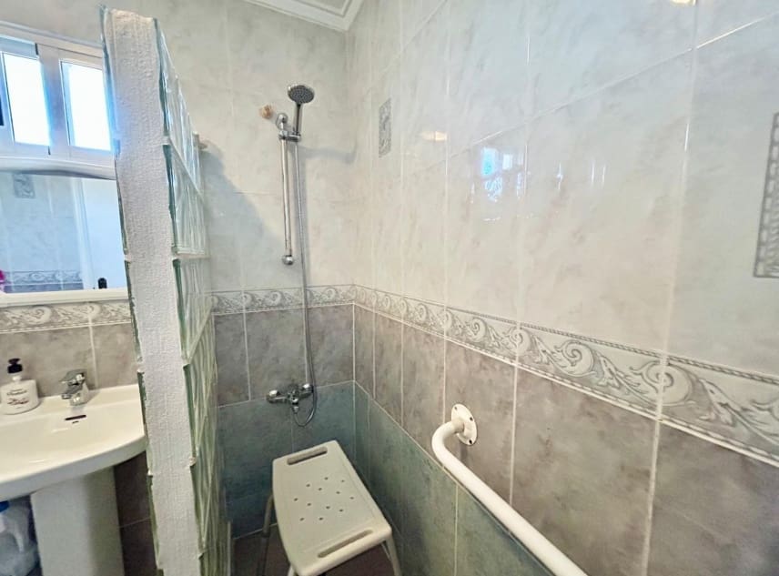 2 quarto Bungalow para venda em La Siesta com garagem - 116 000 € (Ref: 9419489)