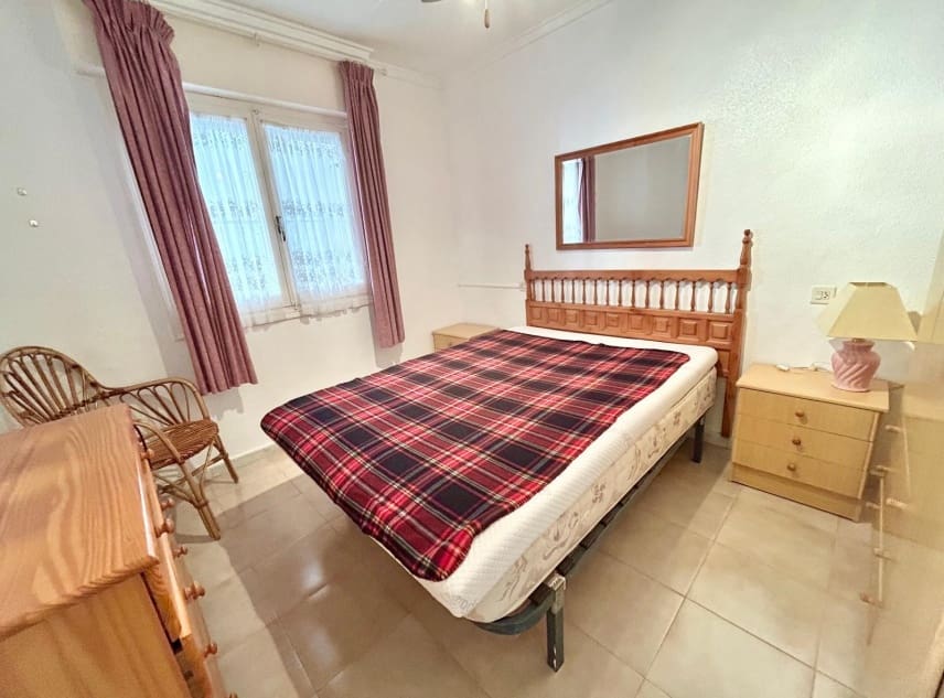 2 quarto Bungalow para venda em La Siesta com garagem - 116 000 € (Ref: 9419489)