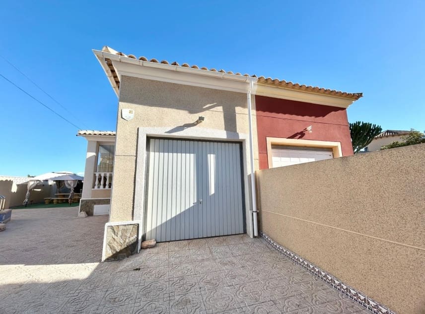 3 chambre Villa/Maison à vendre à El Chaparral avec piscine garage - 315 000 € (Ref: 9432414)