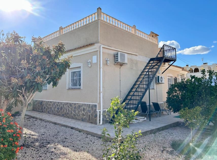 3 chambre Villa/Maison à vendre à El Chaparral avec piscine garage - 315 000 € (Ref: 9432414)