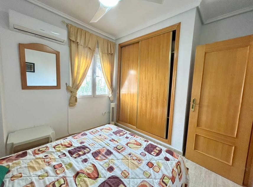 3 chambre Villa/Maison à vendre à El Chaparral avec piscine garage - 315 000 € (Ref: 9432414)