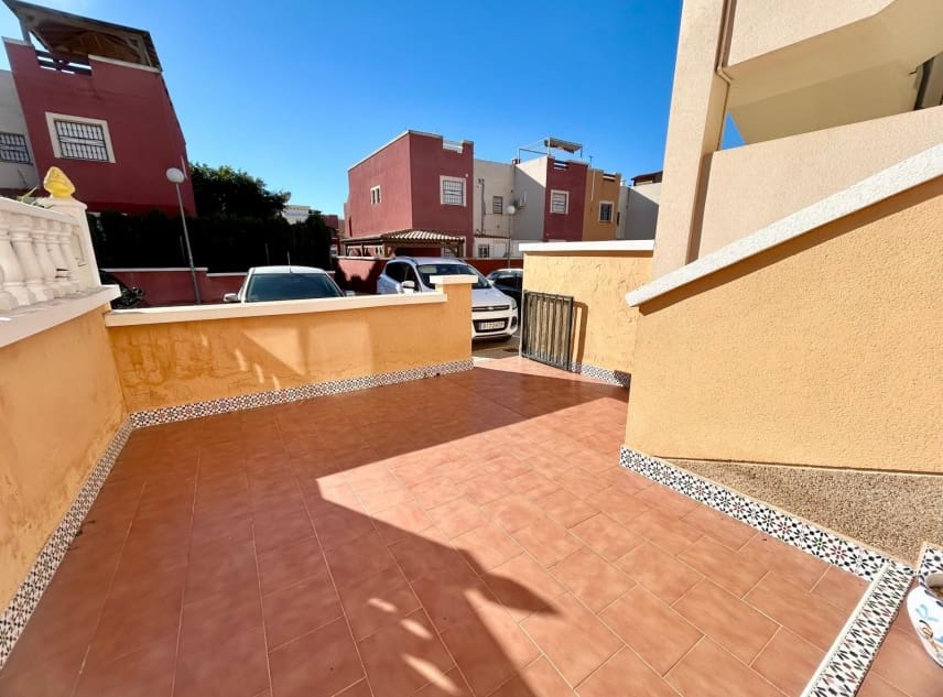 2 bedroom Bungalow for sale in Dream Hills with pool - € 135,000 (Ref: 9438793)