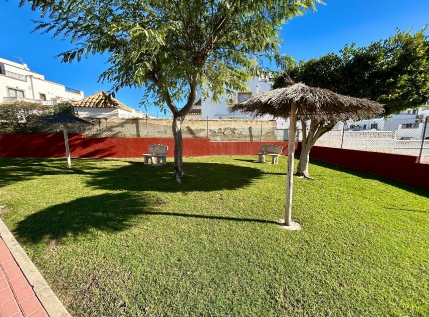 2 bedroom Bungalow for sale in Dream Hills with pool - € 135,000 (Ref: 9438793)