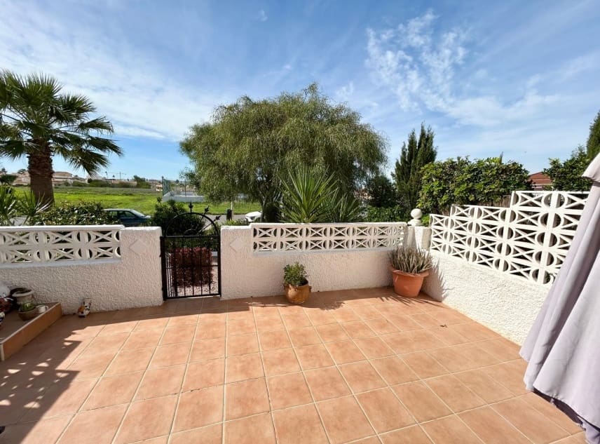 2 soverom Bungalow til salgs i La Siesta - € 110 000 (Ref: 9438794)