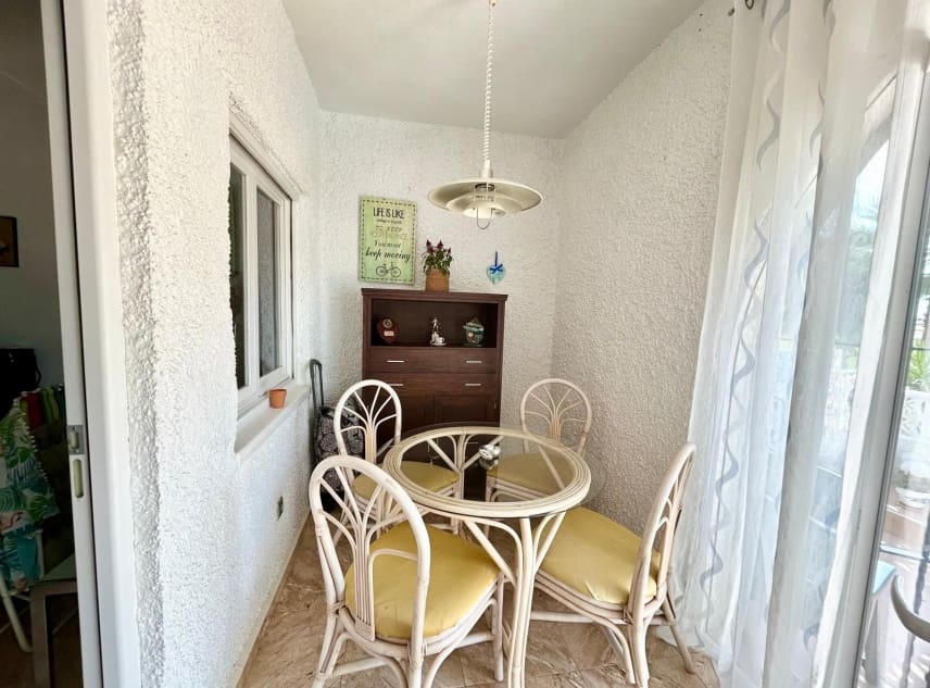 2 soverom Bungalow til salgs i La Siesta - € 110 000 (Ref: 9438794)